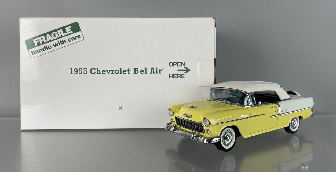 Danbury Mint 1955 Chevy Bel Air Convertible Die-Cast Car: 1/24 scale, yellow / white, original packaging