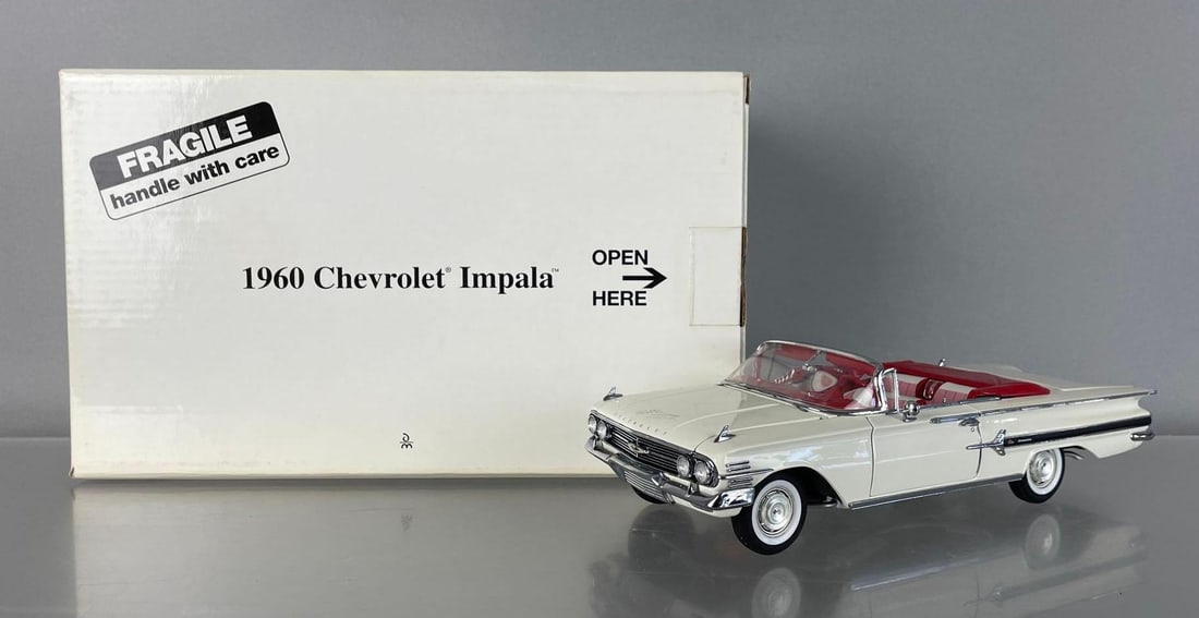 Danbury Mint 1960 Chevy Impala Convertible Die-Cast Car (1 of 5)