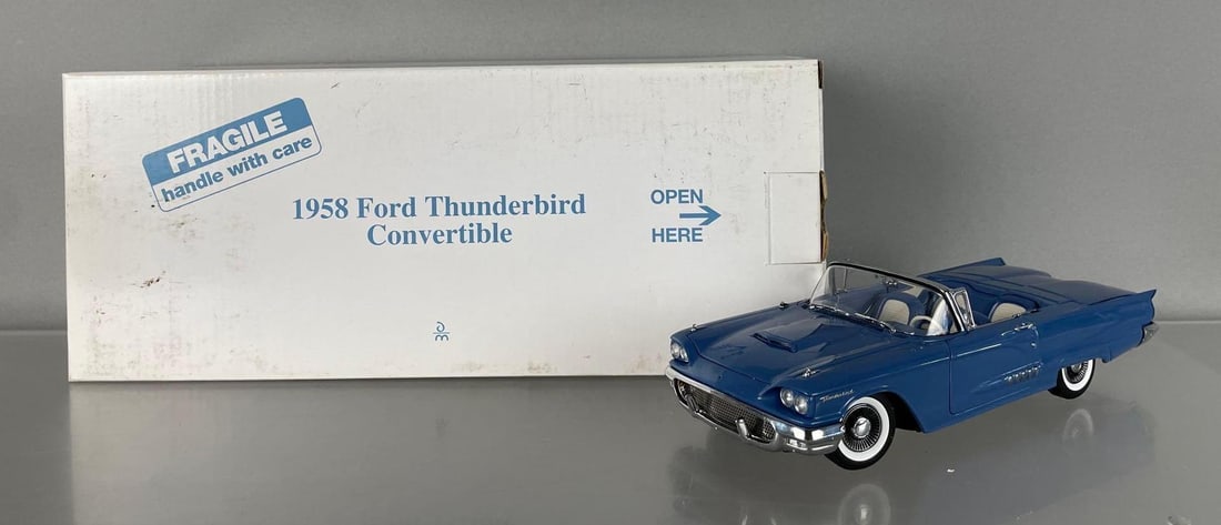 Danbury Mint 1958 Ford Thunderbird Convertible Die-Cast Car (1 of 6)