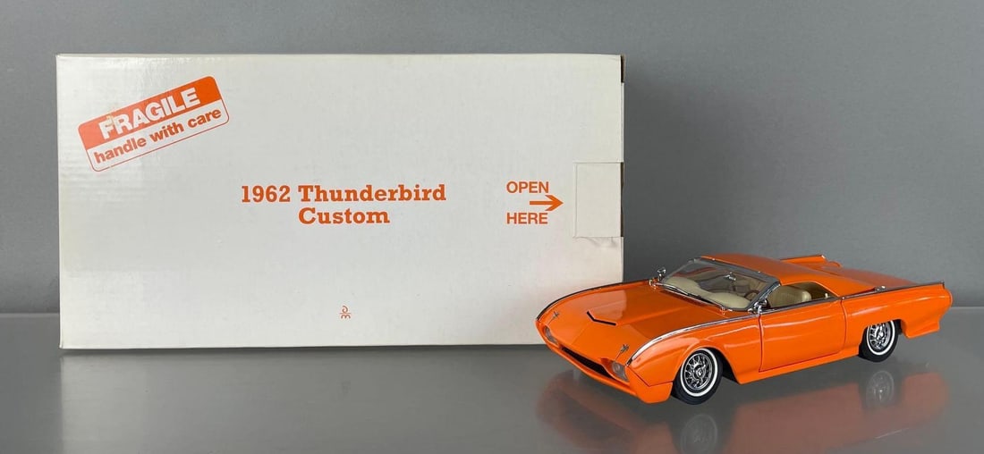 Danbury Mint 1962 Ford Thunderbird Custom Die-Cast Car (1 of 6)