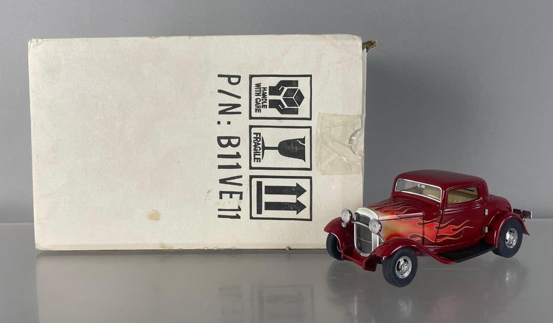 Franklin Mint Boyd Coddington's Deuce Coupe Die-Cast Car (1 of 5)