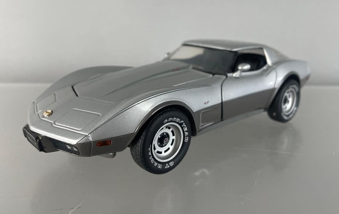 Franklin Mint 1978 Chevy Corvette Die-Cast Car (1 of 5)
