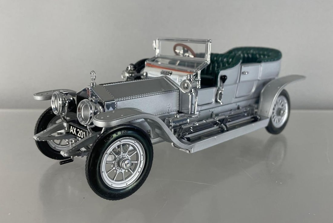 Franklin Mint 1907 Rolls Royce Silver Ghost Die-Cast Car: 1/24 scale