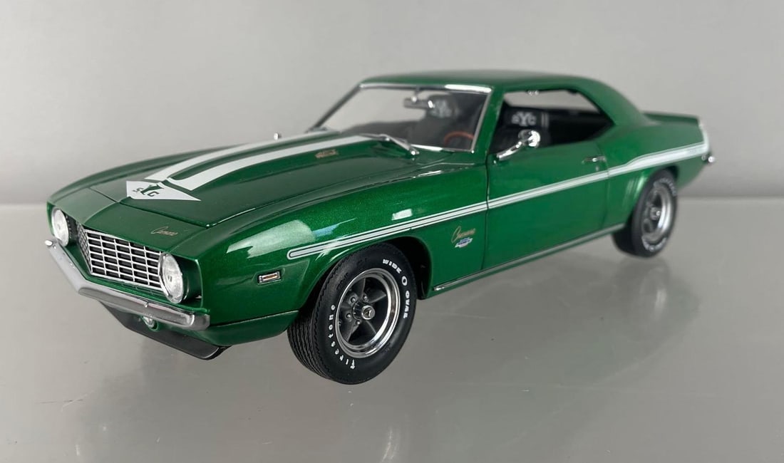 Revell 1969 Chevy Camaro Yenko / SC Die-Cast Car (1 of 5)