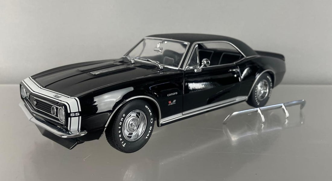 Lane Automotive 1967 Chevy Camaro SS 427 Die-Cast Car (1 of 5)