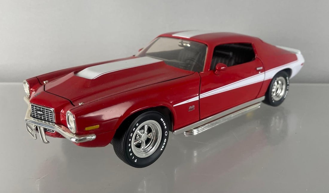 ERTL American Muscle 1971 Chevrolet Camaro Baldwin Phase III Die-Cast Car (1 of 4)