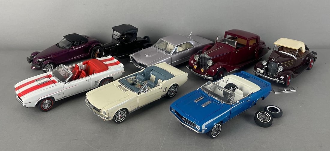 Group of Danbury Mint Die-Cast Cars: Many with some sort of damage, 1/24 scale