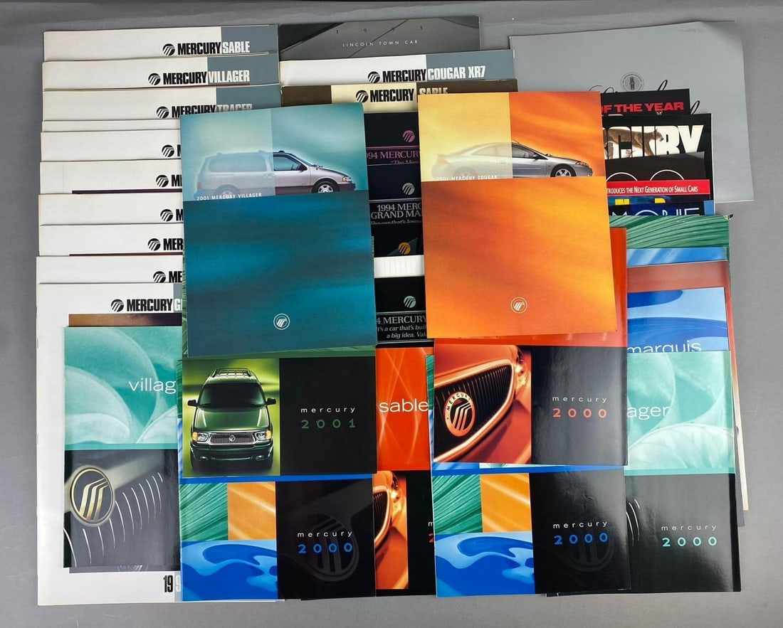 Group of Assorted Vintage Ford/ Mercury Automotive Brochures and More (1 of 4)