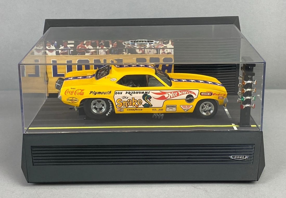 1997 Mattel HotWheels Legends Plymouth Tape Player: Battery leaked inside. Measured H 6 x W 9 x L 10 inches.