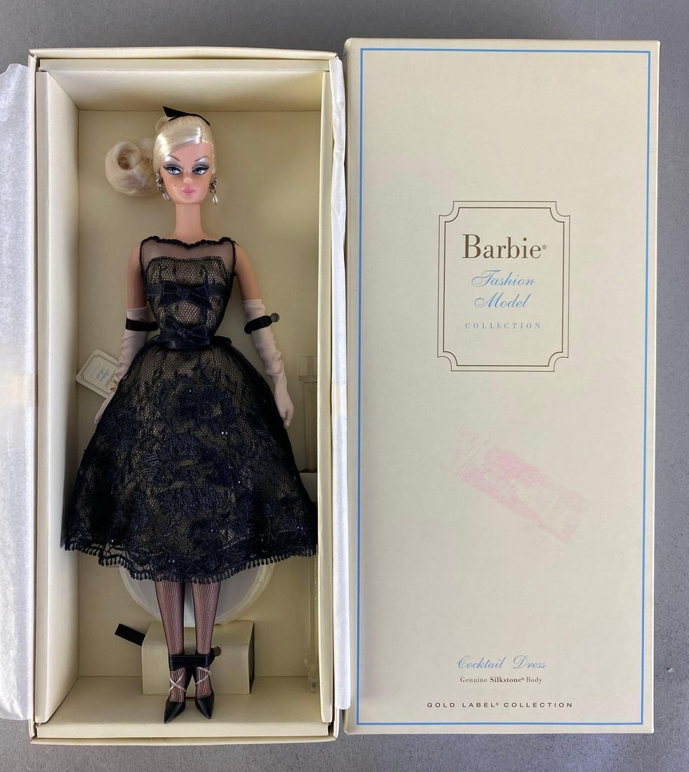 2012 Mattel Barbie Silkstone Gold Label Cocktail Dress Fashion Doll (1 of 3)