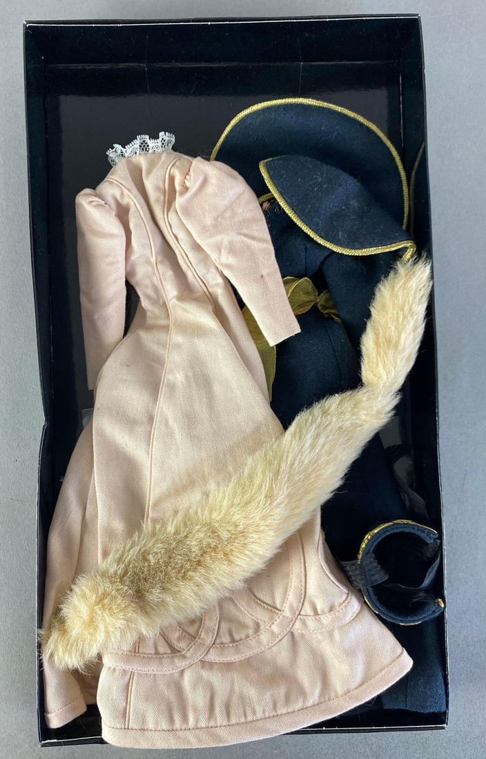 1998 Ashton-Drake Midnight Angel Fashion Doll Outfit: In original box with COA, box measures 16? H x 9? W