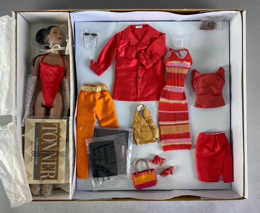 Tyler Wentworth Madison Ave Afternoon Fashion Doll Gift Set: In original box and shipping box, box measures 17 1/4? H x 21 1/4? W x 3? D