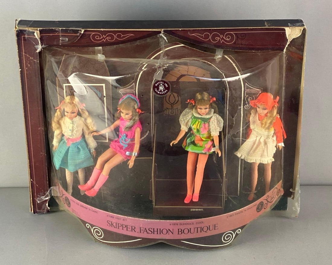 1968 Mattel Barbie Skipper Fashion Boutique Fashion Doll Set: In original box, severe damage throughout box, box measures 16 1/2? H x 20 1/2? W x 7 1/2? D