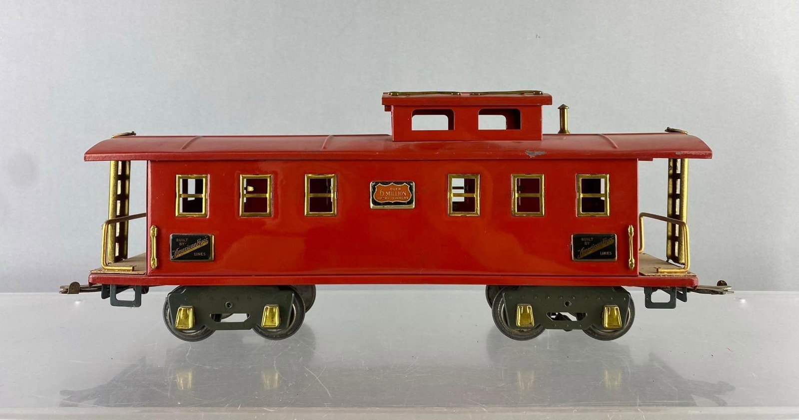 Prewar American Flyer O Gauge Caboose (1 of 4)