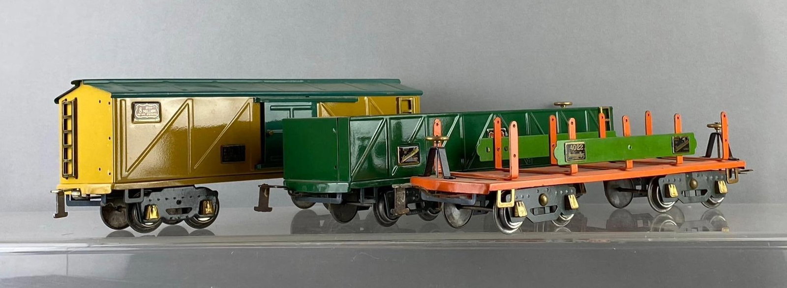 Group of 3 Prewar American Flyer O Gauge Cars (1 of 2)
