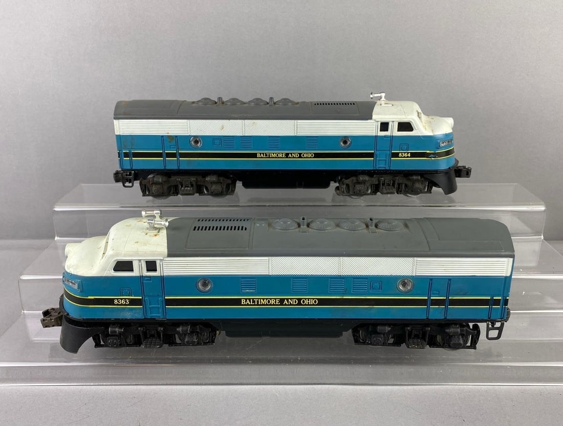 Group of 2 Lionel Trains O Gauge No.8363/ No.8364 Diesel Locomotive (1 of 3)