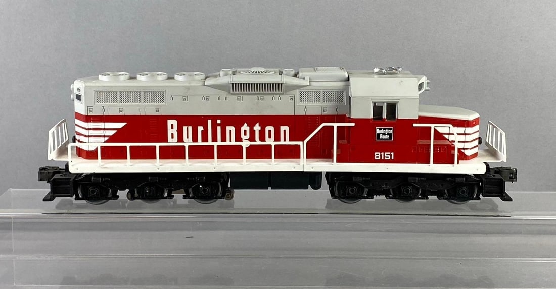 Lionel Trains O Gauge No. 8151 Diesel Locomotive (1 of 4)