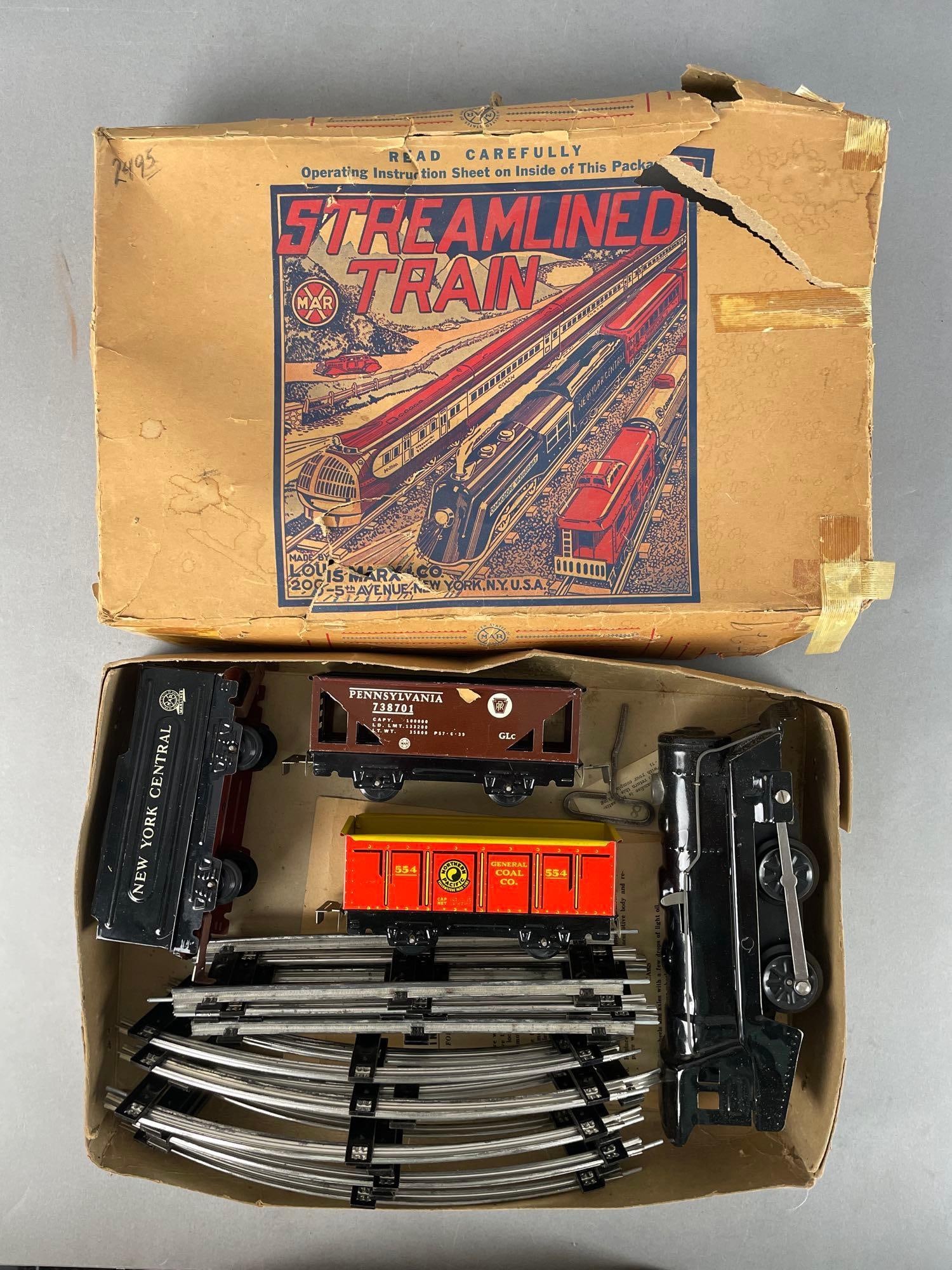 Marx O Scale Wind-Up Tin Litho Streamlined Train Set (1 of 3)