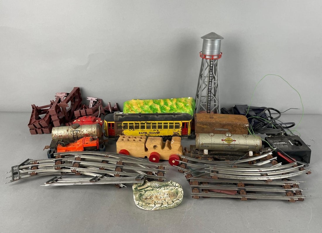 Group of Assorted O Scale Train Items (1 of 3)