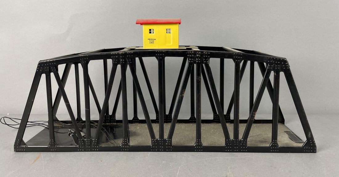American Flyer 750 Lighted Metal Trestle Bridge (1 of 2)