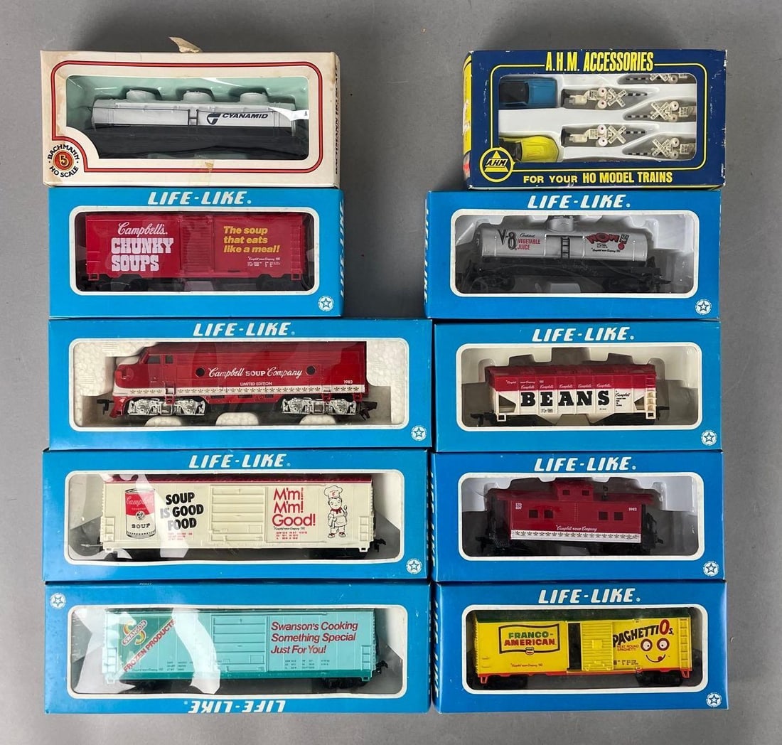 Group of Life-Like HO Scale Advertising Train Cars (1 of 2)