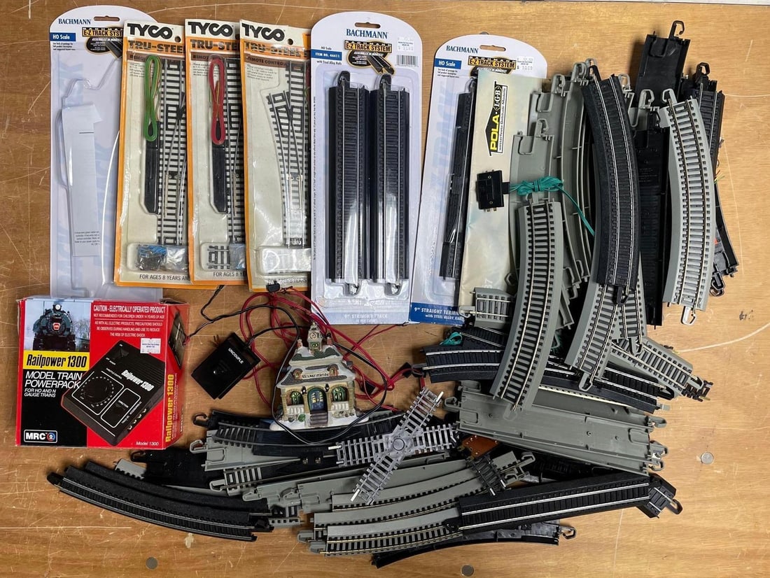 Group of HO Scale Train Tracks and More: Includes Railpower 1300 power pack, Bachmann, tyco