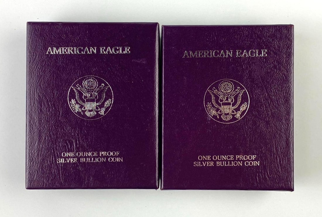 Group of 2 United State Mint 1986 PROOF US 1 Oz American Silver Eagles: Group of 2 United State Mint US 1 Oz American Silver Eagles