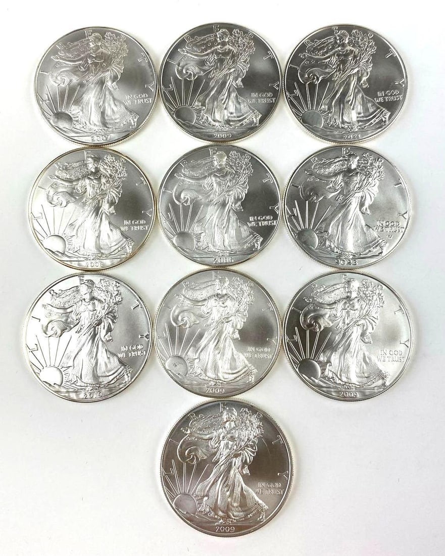 Group of 10 US 1 Oz American Silver Eagles: Group of 10 US 1 Oz American Silver Eagles