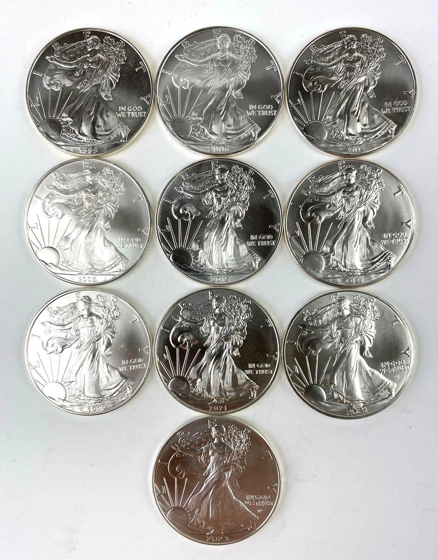 Group of 10 US 1 Oz American Silver Eagles: Group of 10 US 1 Oz American Silver Eagles