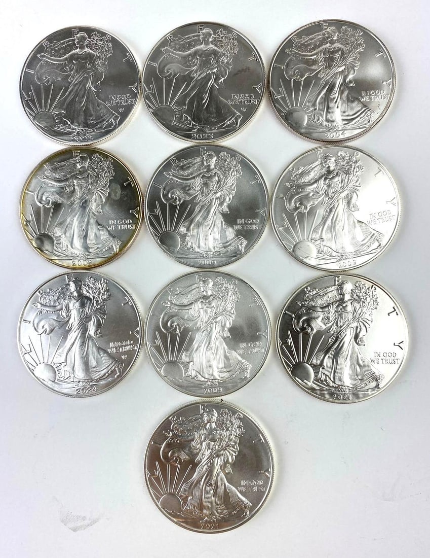 Group of 10 US 1 Oz American Silver Eagles: Group of 10 US 1 Oz American Silver Eagles