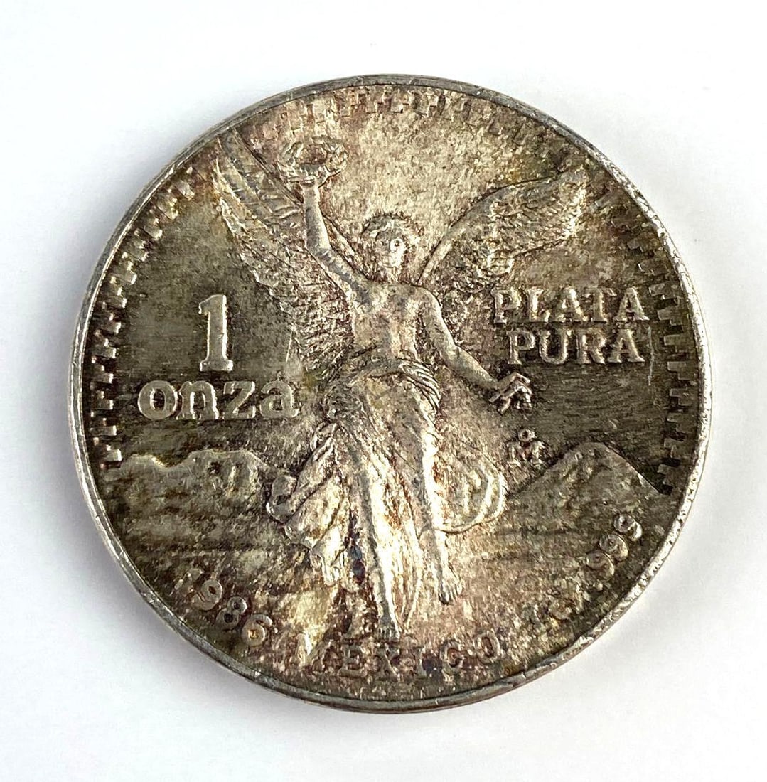 1986 Mexico Libertad 1 Onza 1 Oz .999 Fine Silver Round: 1986 Mexico Libertad 1 Onza 1 Oz .999 Fine Silver Round