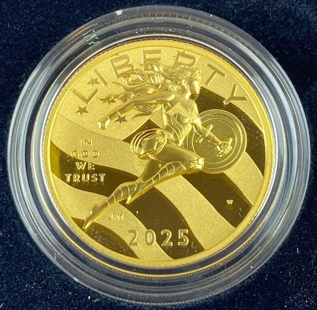 RARE HTF 2025 Untied States Mint Comic Art 1/2 Oz .9999 Gold Proof Wonder Woman Coin: 2025 Untied States Mint Comic Art 1/2 Oz .9999 Gold Proof Wonder Woman Coin