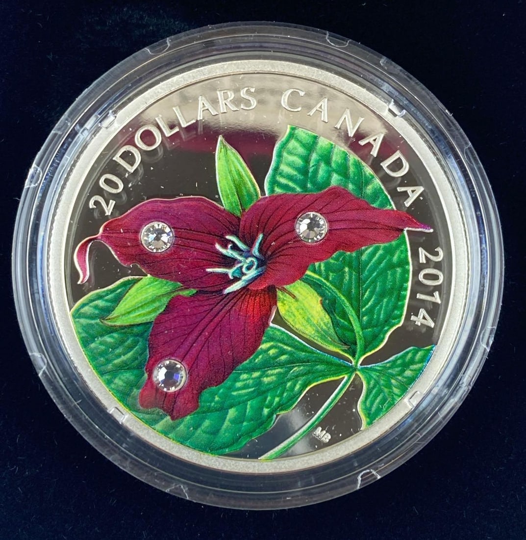 2014 Royal Canadian Mint Red Trillium with Crystal Dew Drops 1 Oz .9999 Fine Silver Queen Elizabeth: 2014 Royal Canadian Mint Red Trillium with Crystal Dew Drops 1 Oz .9999 Fine Silver Queen Elizabeth Round with COA