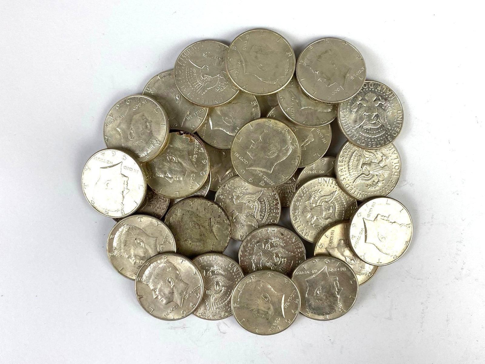 Group of 30 1964 US Kennedy Silver Half Dollars (1 of 3)