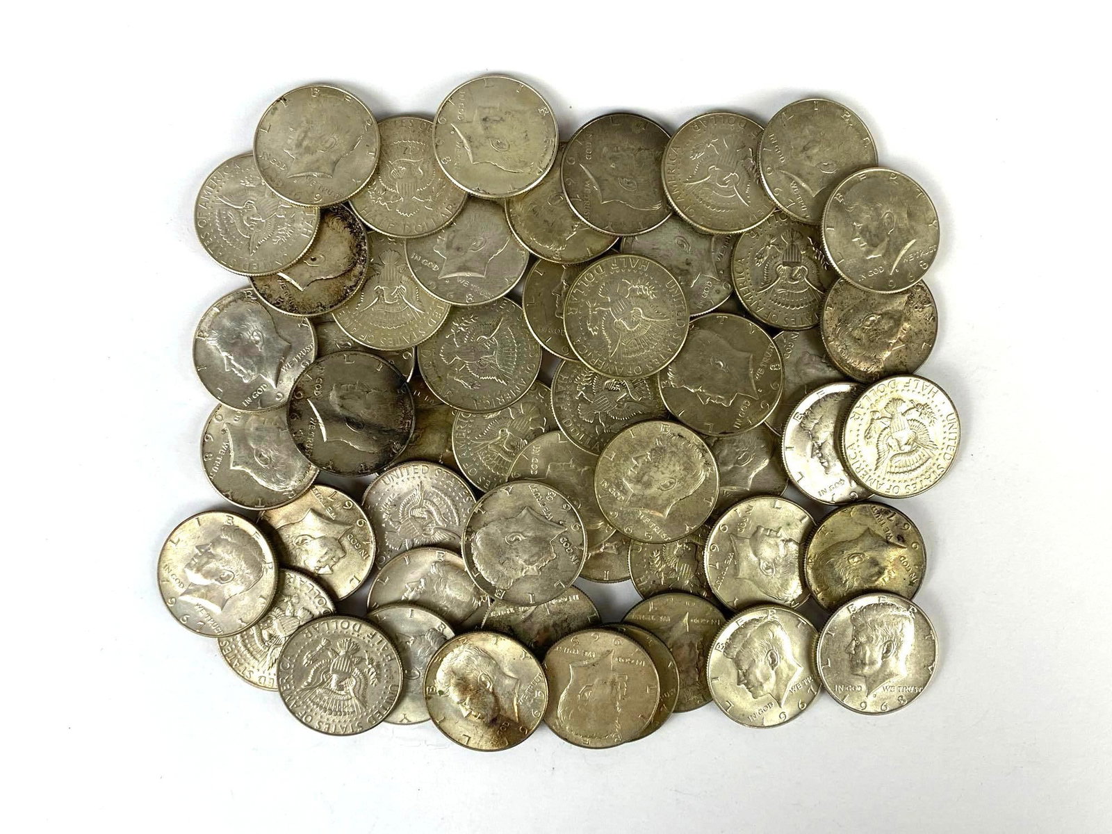 Group of 52 US Kennedy Half Dollars 40% silver (1 of 3)