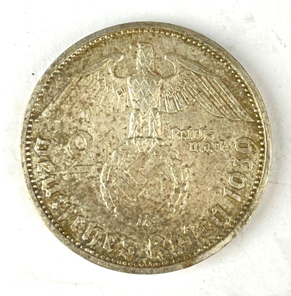 1939 WW2 German 2 Reichsmark Silver Coin (1 of 2)