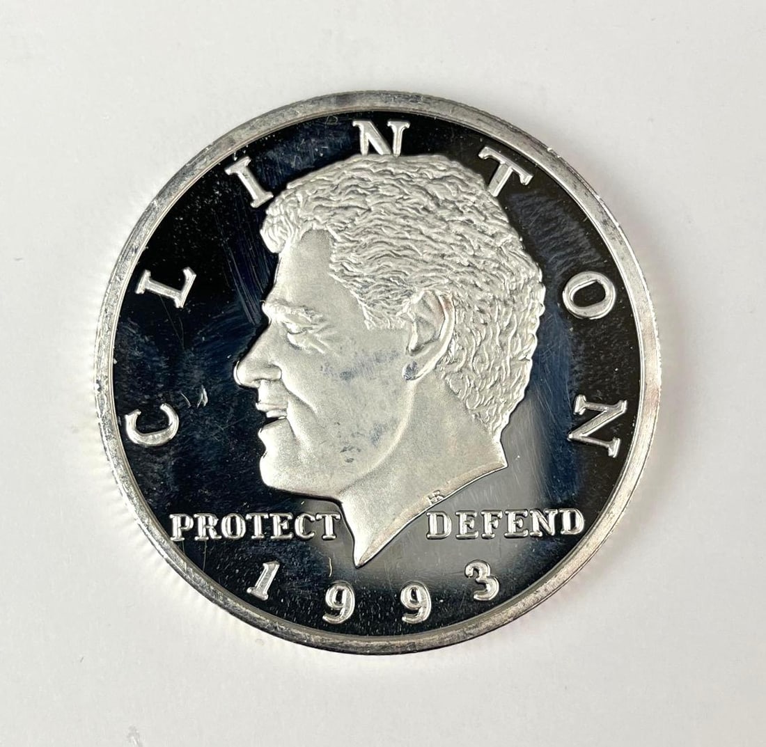 1993 Hutt River Province $10 Bill Clinton Inauguration 1 oz .999 Silver Commemorative Medal: 1993 Hutt River Province $10 Bill Clinton Inauguration 1 oz .999 Silver Commemorative Medal