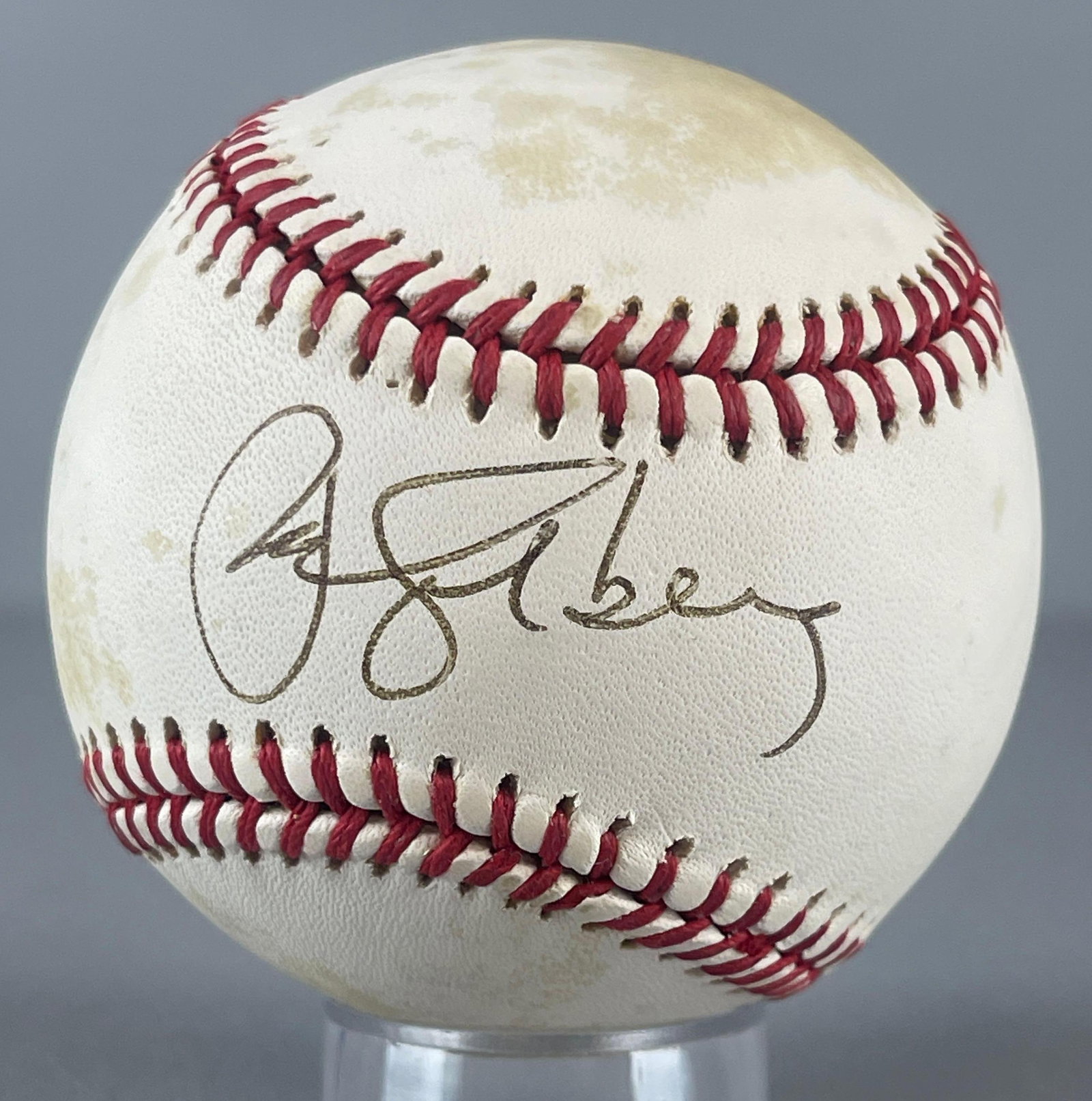 Ryne Sandberg Signed Official MLB Rawlings Baseball with JSA COA: Autographed Ryne Sandberg, with JSA COA, Case included