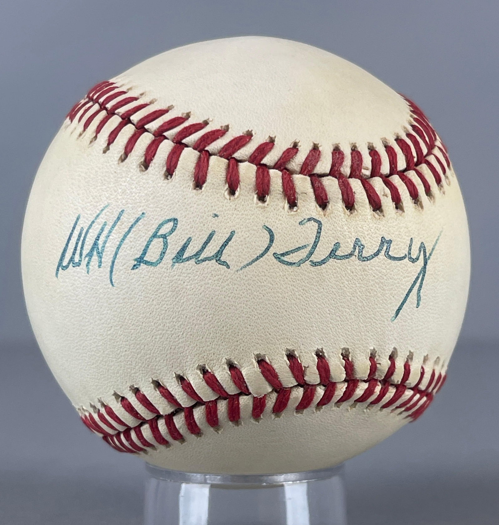 WH Bill Terry Signed Official MLB Rawlings Baseball with JSA COA: Autographed WH Bill Terry, with JSA COA, Case included