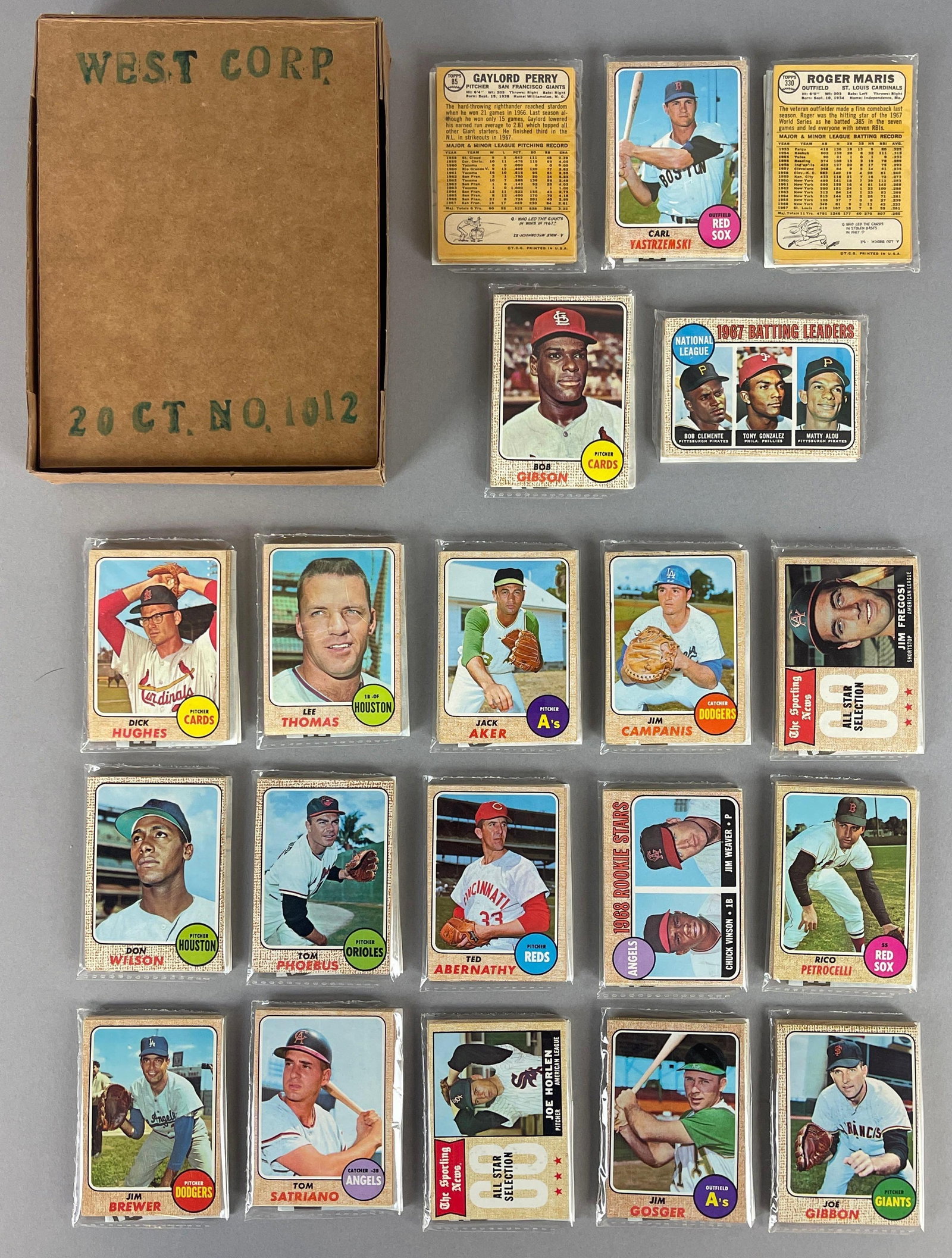 1968 Topps Baseball West Corps Cello Fun Packs Vending Box of 20 with HOFs: 10 - Cards per pack, West Corp was a repacking company in the 1970s, Includes Roger Maris, Bob Gibson, Carl Yastrzemski, Gaylord Perry, and NL Batting LL card Clemente, Possible Nolan Ryan Rookie