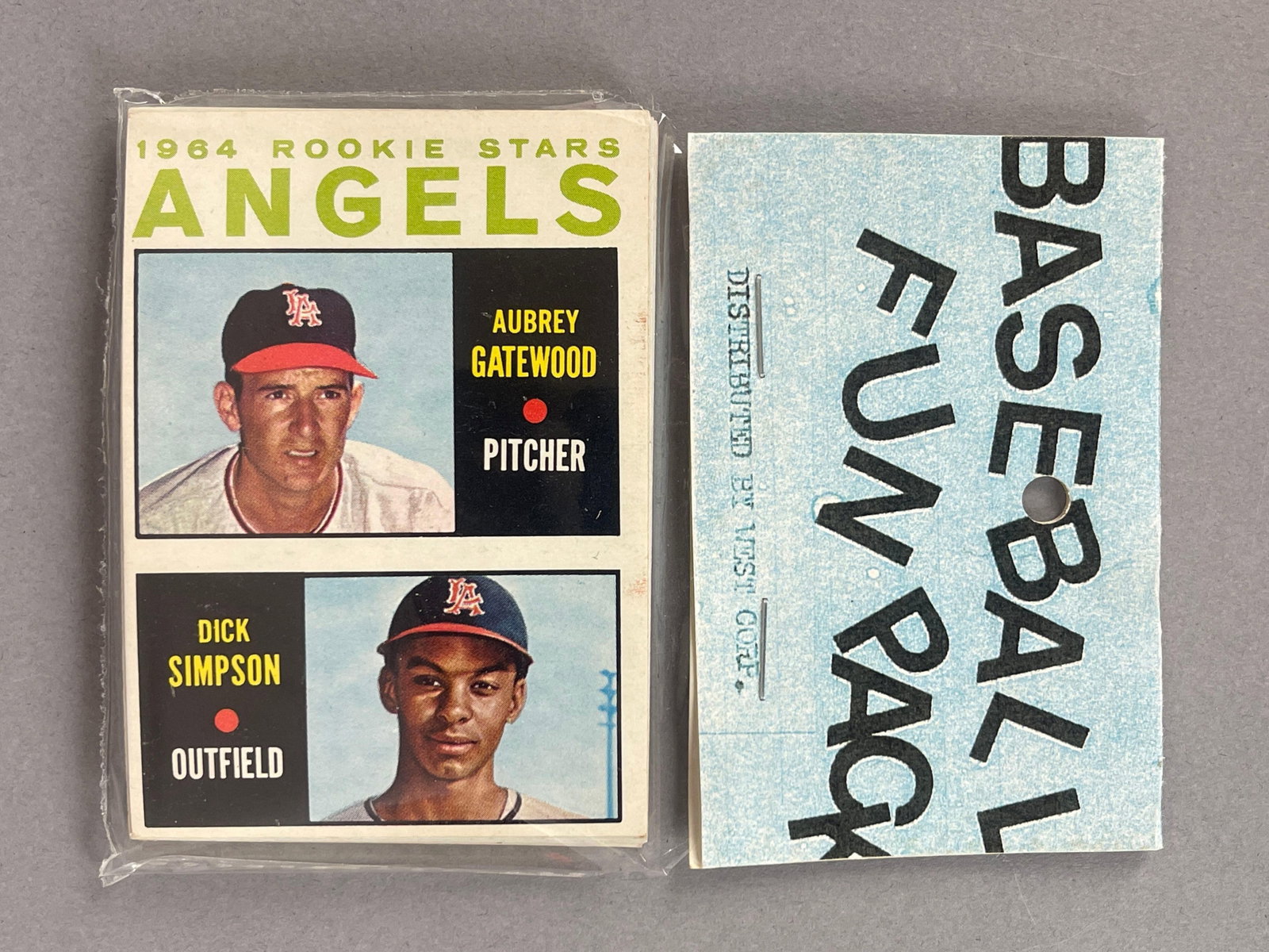 1964 Topps Baseball West Corps Cello Fun Pack (1 of 2)