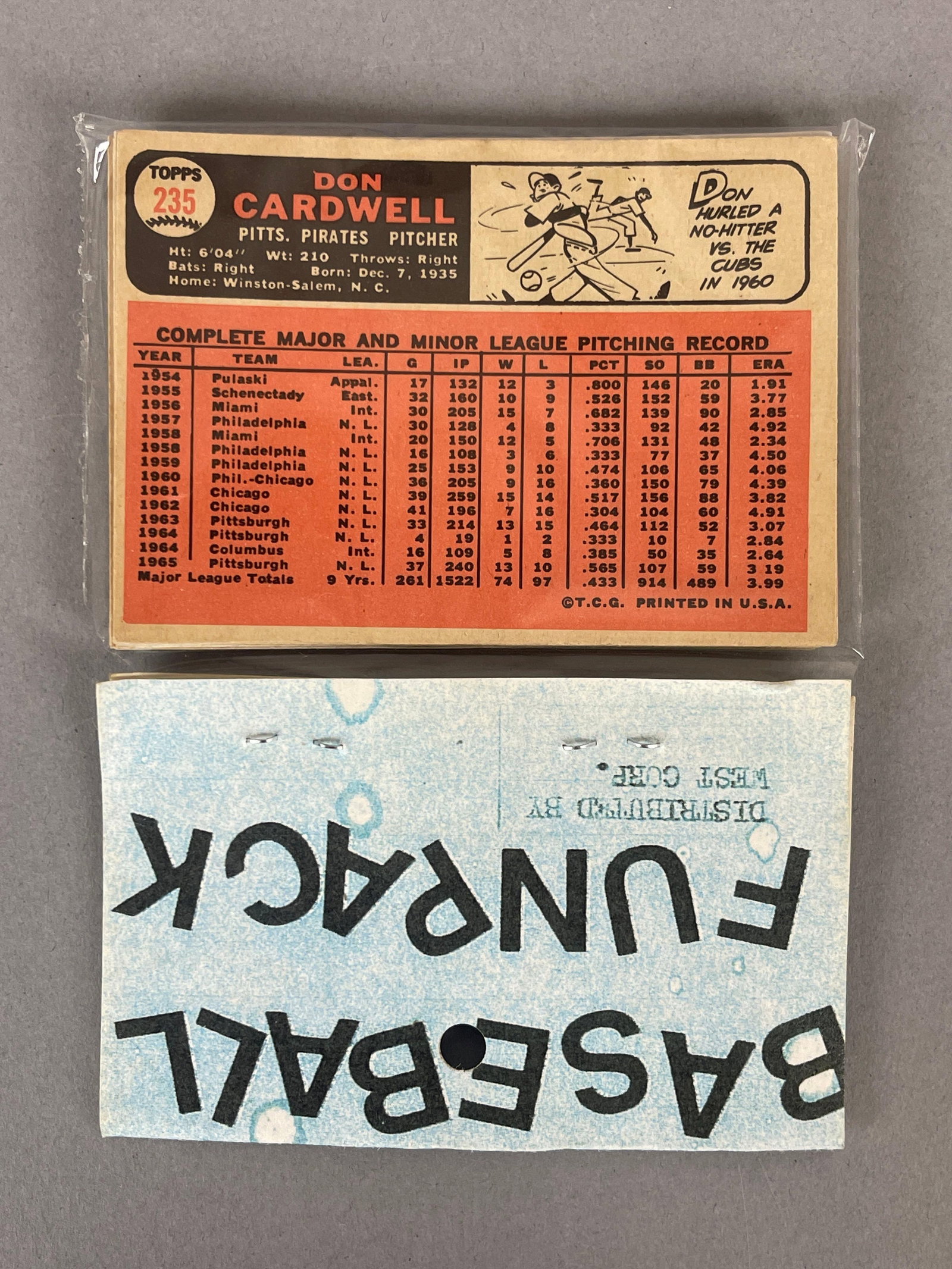 1966 Topps Baseball West Corps Cello Fun Pack - 2