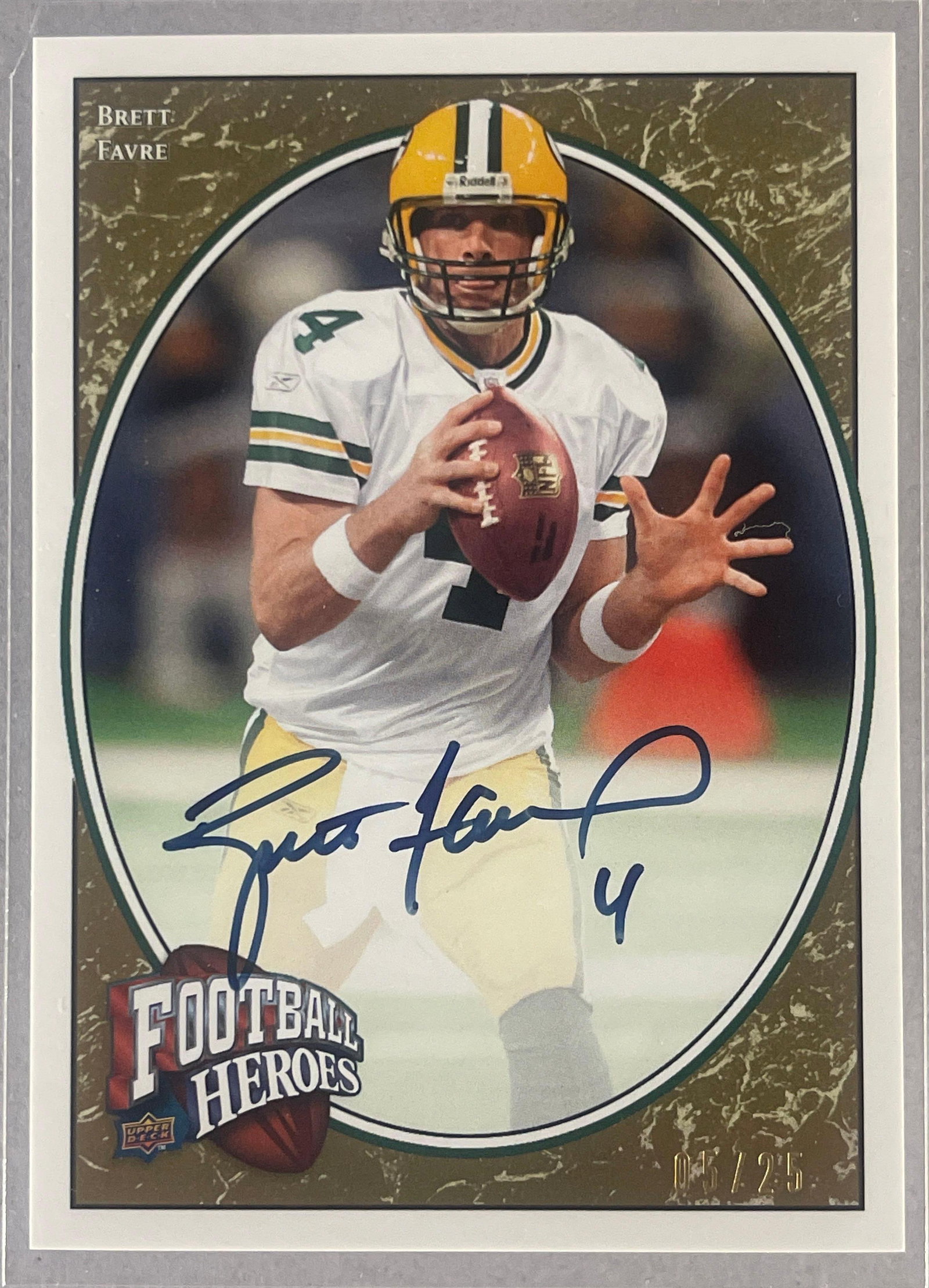 2008 Upper Deck Football Heroes Auto Brett Favre 5/25: 2008 Upper Deck Football Heroes Auto Brett Favre #6 5/25