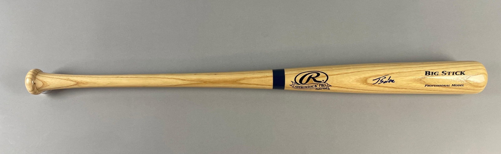 Jorge Soler Signed Adirondack Bat with JSA COA: Autographed J Soler, with JSA COA, Measures 33 7/8 Inches, Weight 31.8 oz.