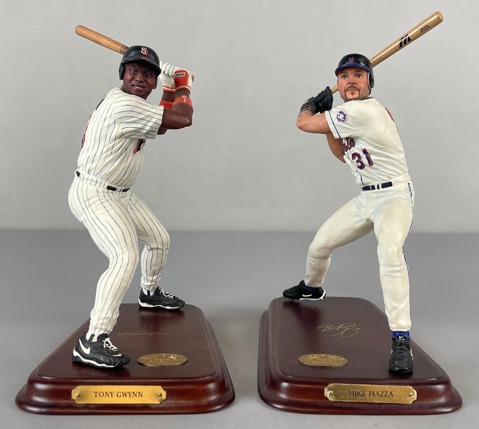 Tony Gwynn and Mike Piazza The Danbury Mint Figurine Statues: Tony Gwynn and Mike Piazza The Danbury Mint Figurine Statues, Measures 5 x 8 x 9 Inches