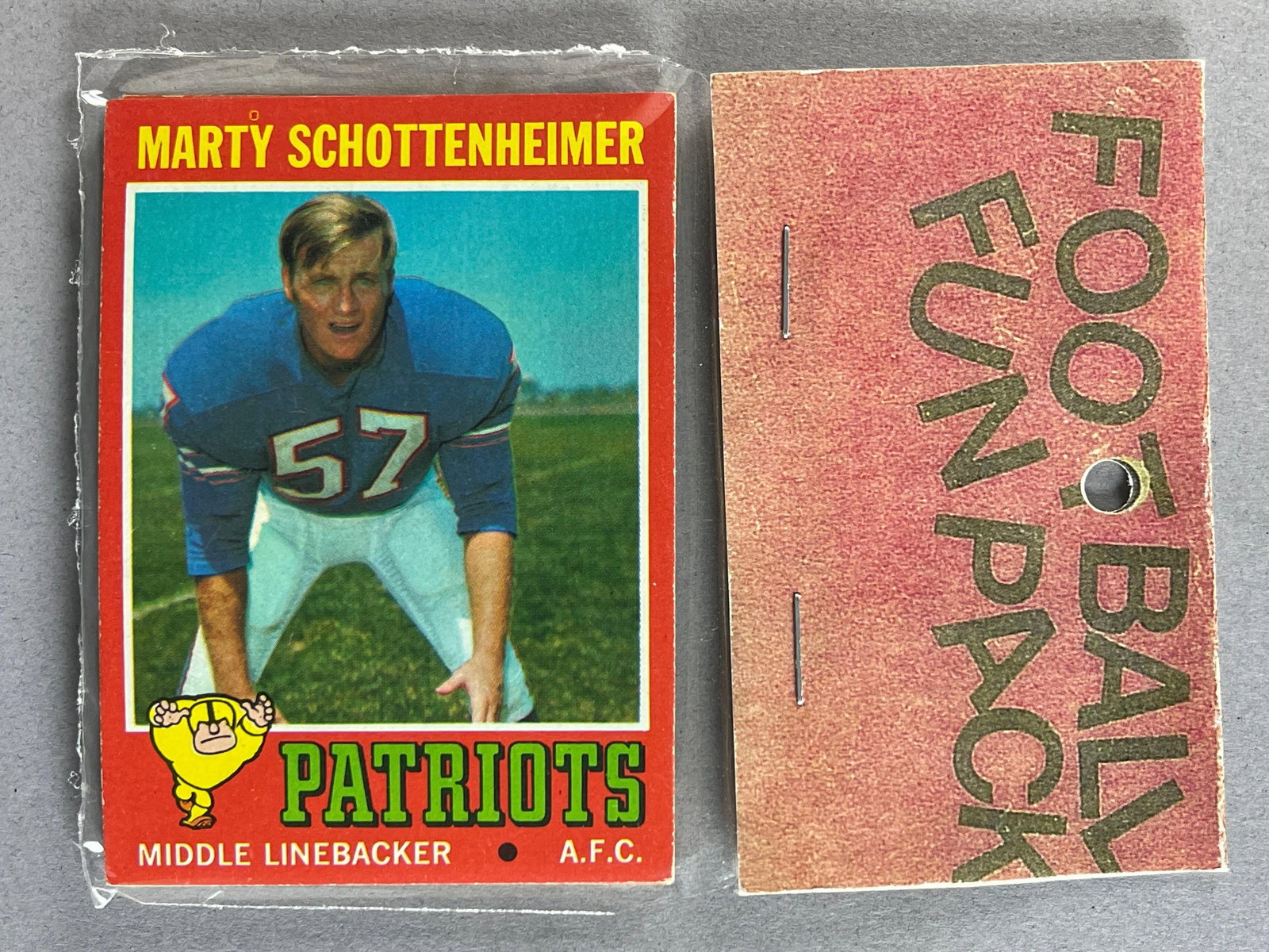 1971 Topps Football West Corps Cello Fun Pack with Marty Schottenheimer Rookie on Top (1 of 2)