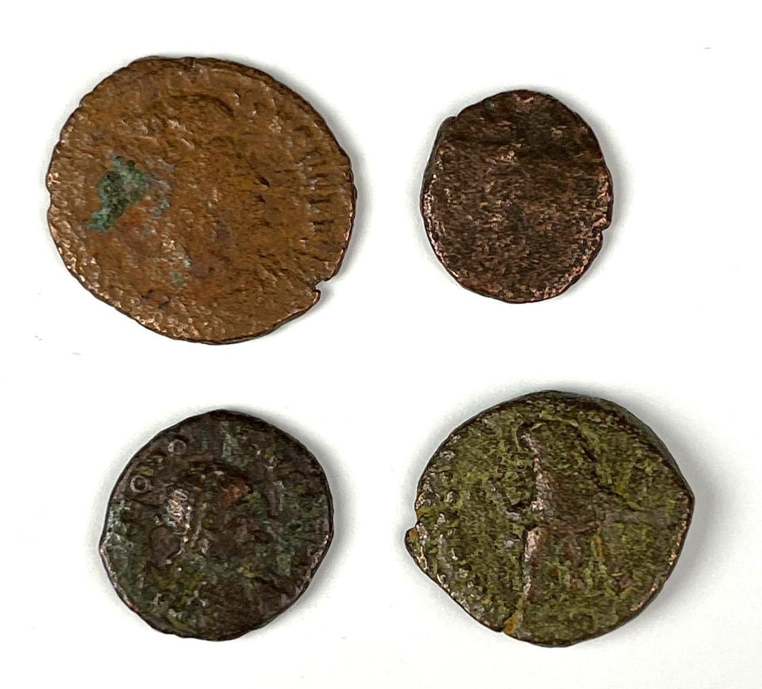 Group of 4 Ancient Roman Coins: Group of 4 Ancient Roman Coins_