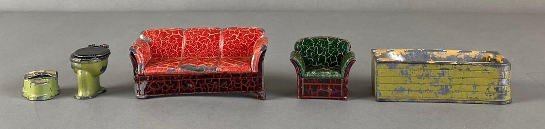 Group of Vintage Tootsie Toy Miniature Doll Furniture: All marked, largest measures 1 1/2 inches H x 4 inches W x 2 inches D