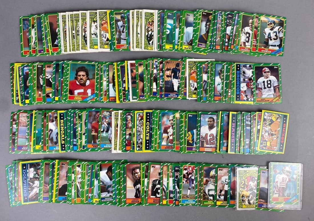 Group of 100+ 1986 Topps Football Cards (1 of 5)