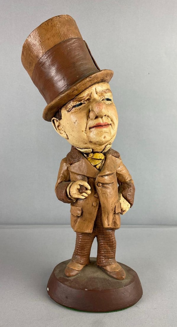 Vintage ESCO W.C. Fields Chalk Statue: few chips throughout. Measures 17 inches tall.